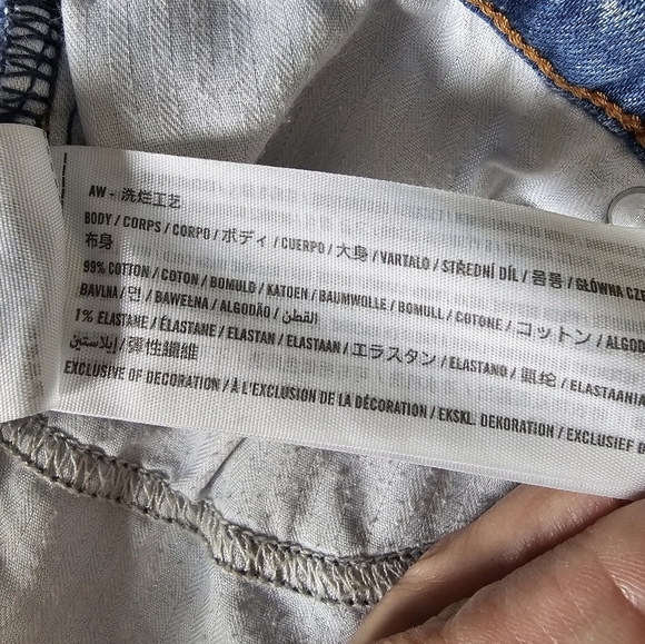 Abercrombie & Fitch The Cutoff High Rise Jean Shorts - Picture 8 of 8